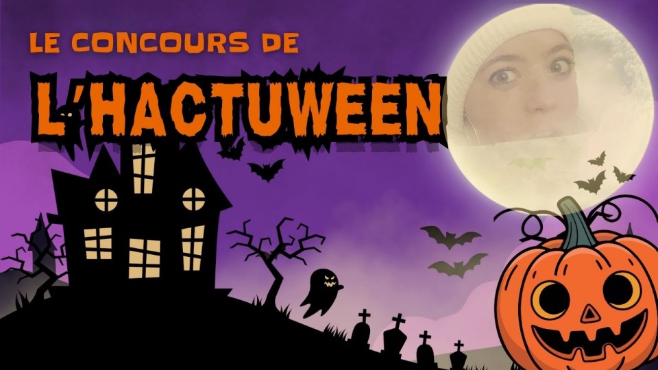 chateau  hanté et un visage dans la Lune