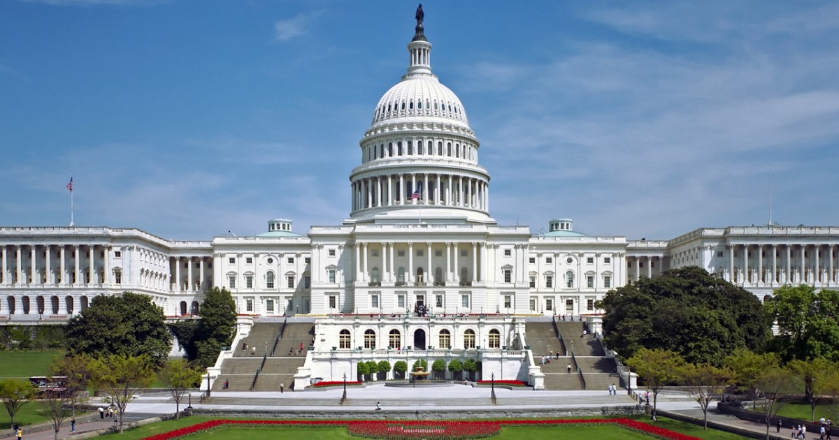 US politicians vote to end war in Iran